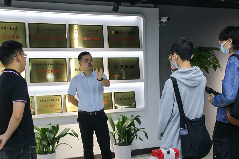 校企交流|浙江理工大學師生一行到訪聯(lián)測